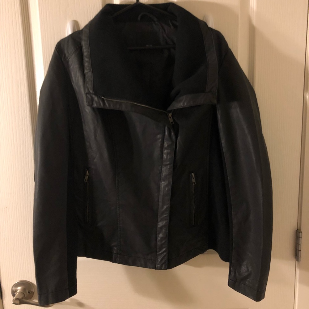 ✨Mossimo Leather Jacket✨